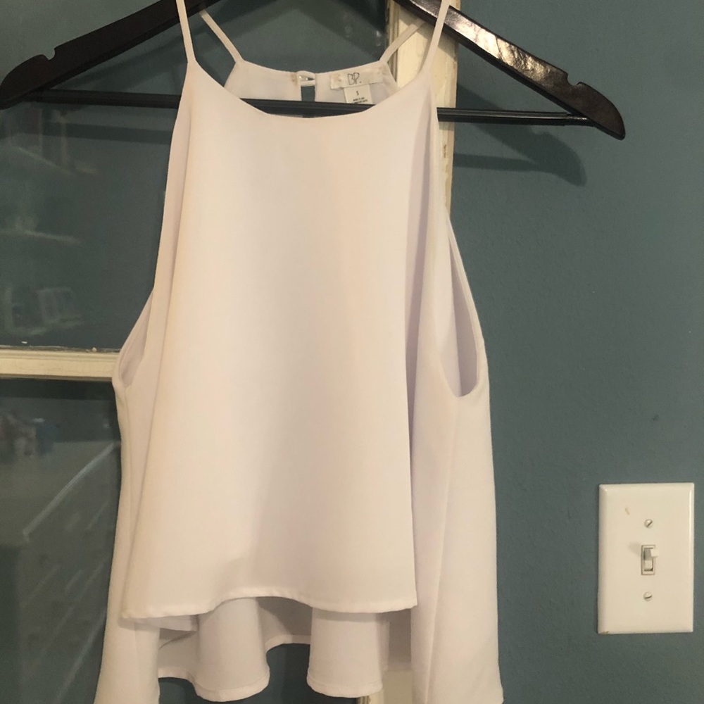 White flowy cropped tank top
